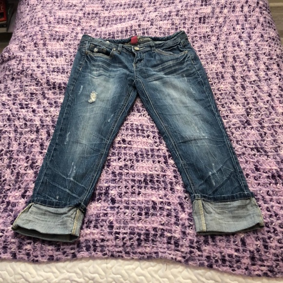 Almost Famous Denim - Almost Famous Distressed Cuffed Jeans Sz 3